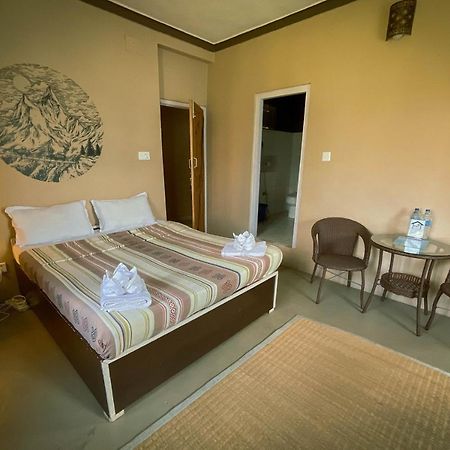 New Hotel Castle Покхара Экстерьер фото