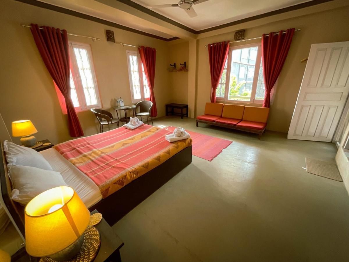 New Hotel Castle Покхара Экстерьер фото